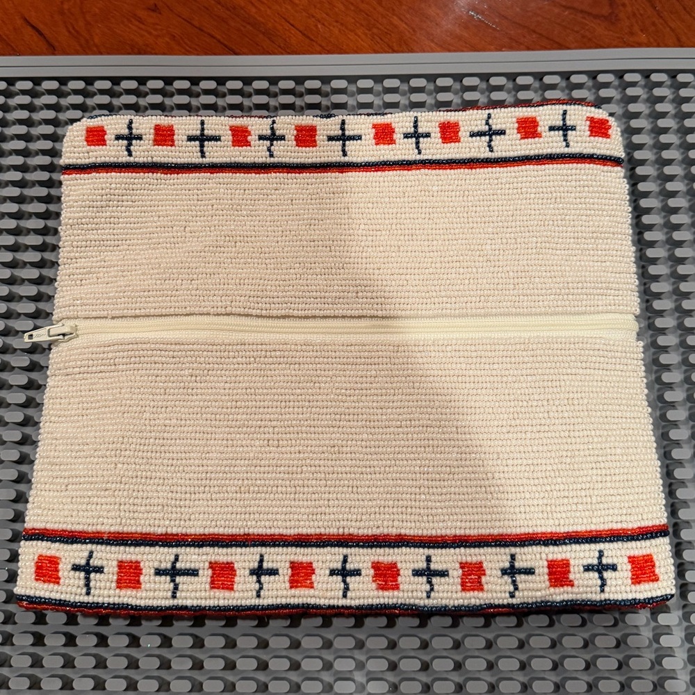 NWT Tiana NY Bohemian Medallion Print Beaded Clutch - Picture 4 of 11